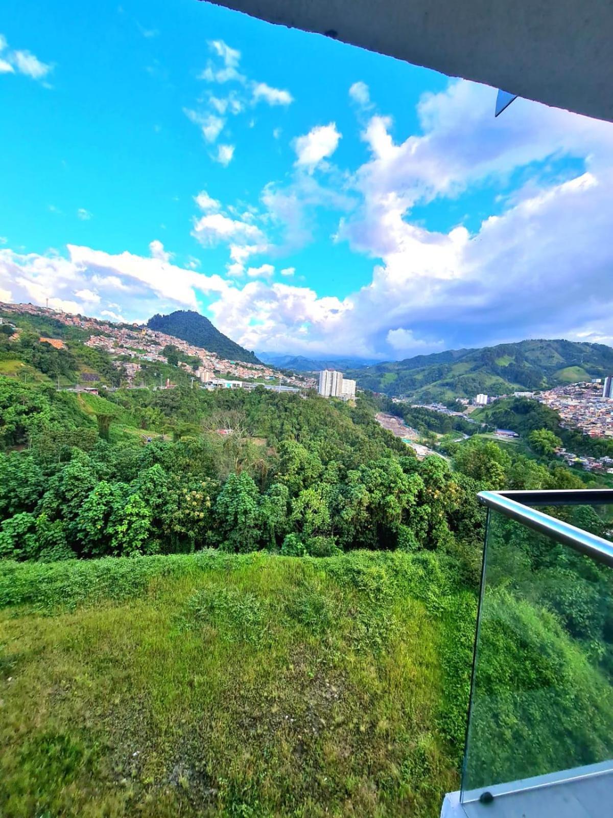 Moderno Apartamento Con Vista A Las Montanas Apartman Manizales Kültér fotó